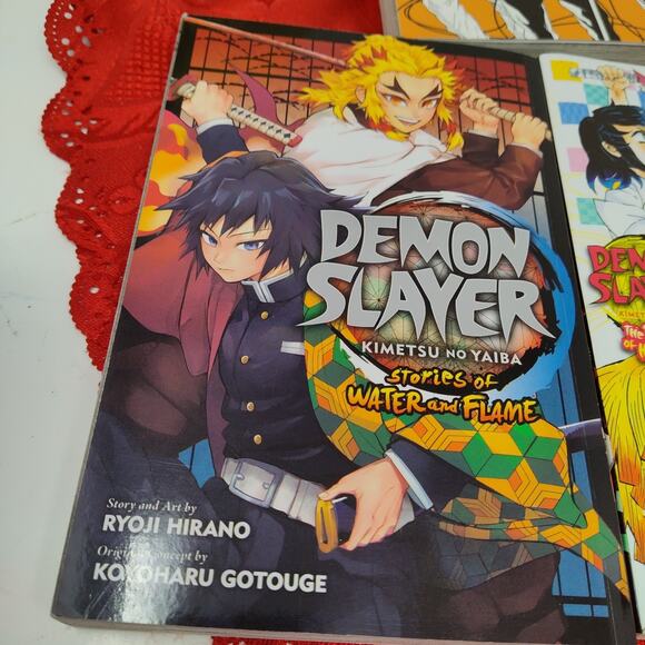 5X Mixed Manga lot Collection Viz Media Demon Slayer Given Claymore Banana Fish - Picture 5 of 13